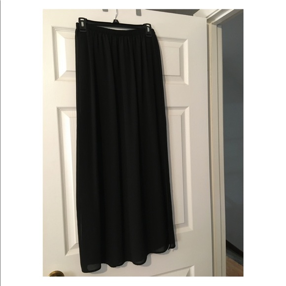 Old Navy Dresses & Skirts - Black maxi skirt